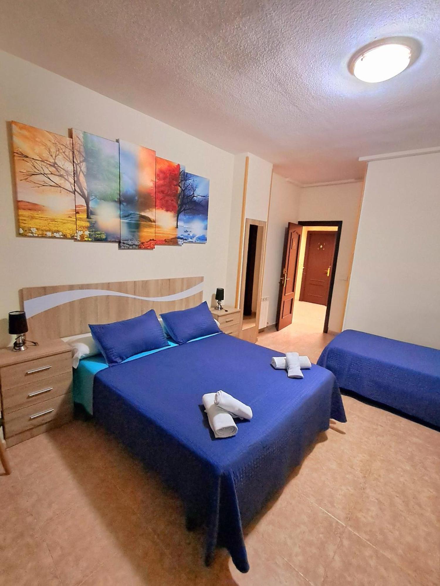 Hostal Dona Maria Valdemoro Exterior foto